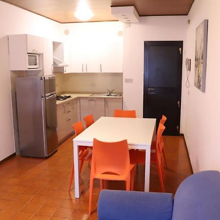 Condominio Quadrangolo-Gemini บิบิโอเน ภายนอก รูปภาพ